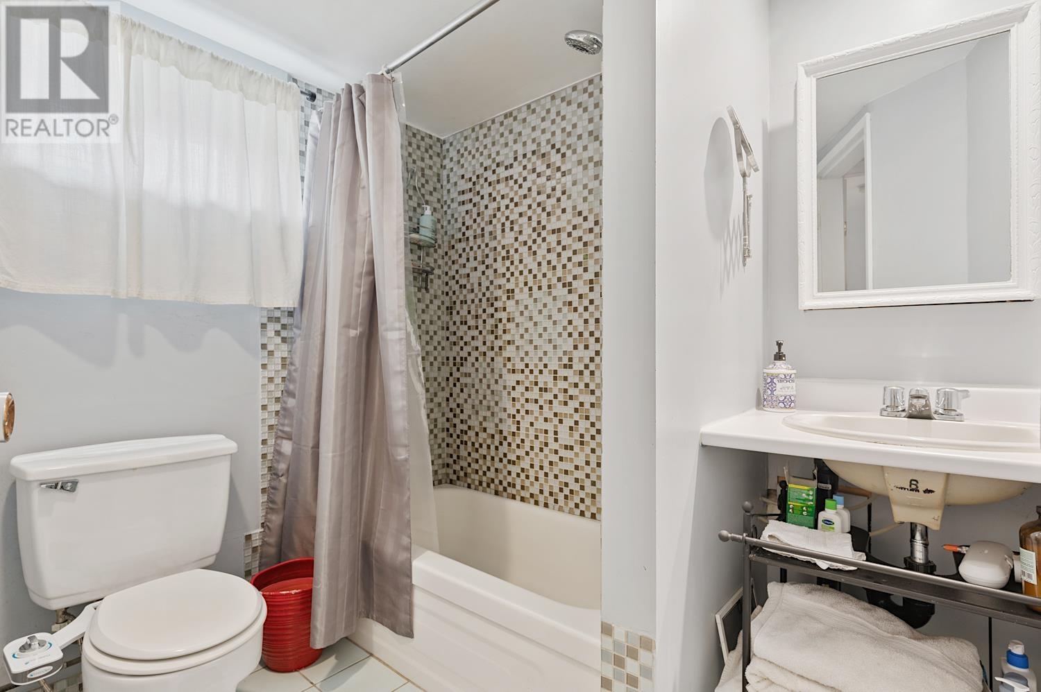 2520 E 8th Avenue, Vancouver, British Columbia  V5M 1W2 - Photo 23 - R2996837