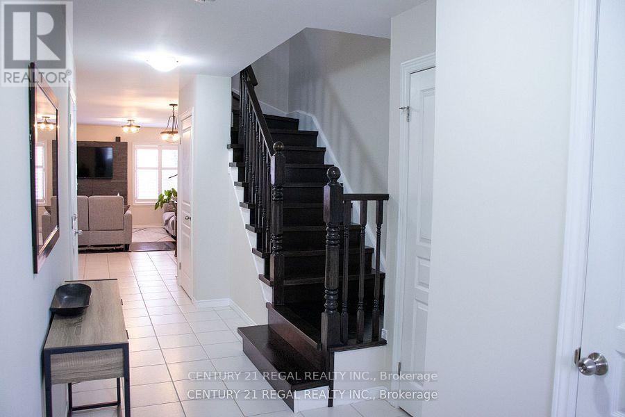 183 Penny Lane, Hamilton, Ontario  L8J 0E3 - Photo 3 - X12120127