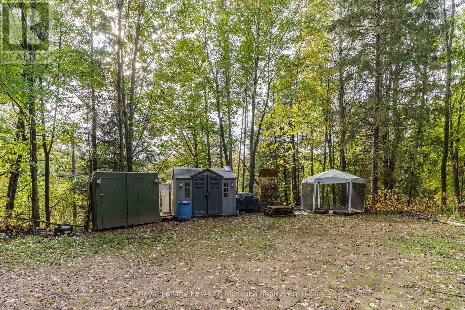 1059 Livingstone Lake Road, Algonquin Highlands, Ontario  P0A 1E0 - Photo 5 - X12120943