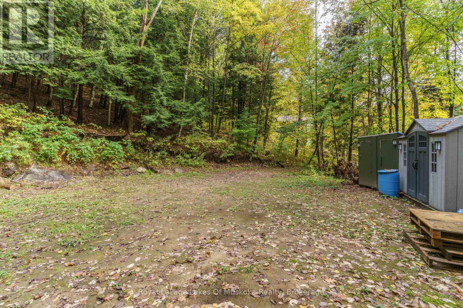 1059 Livingstone Lake Road, Algonquin Highlands, Ontario  P0A 1E0 - Photo 6 - X12120943