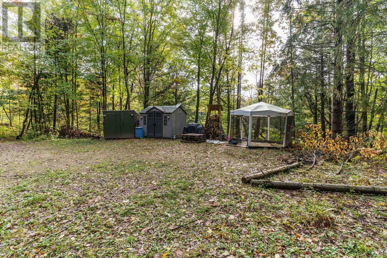 1059 Livingstone Lake Road, Algonquin Highlands, Ontario  P0A 1E0 - Photo 7 - X12120943