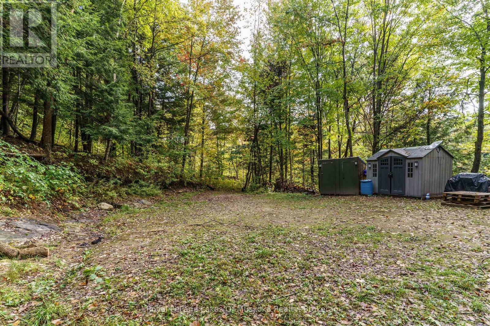 1059 Livingstone Lake Road, Algonquin Highlands, Ontario  P0A 1E0 - Photo 8 - X12120943