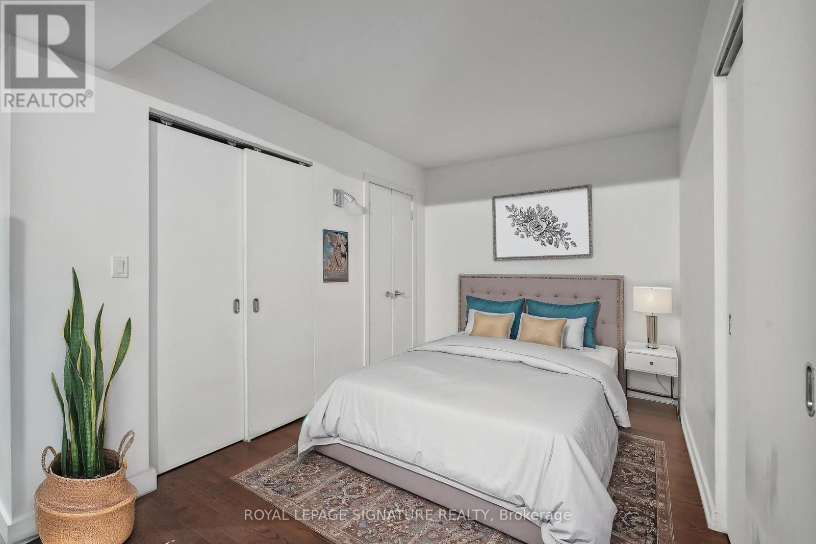 201 - 33 Lombard Street, Toronto (Church-Yonge Corridor), Ontario  M5C 3H8 - Photo 10 - C12120795
