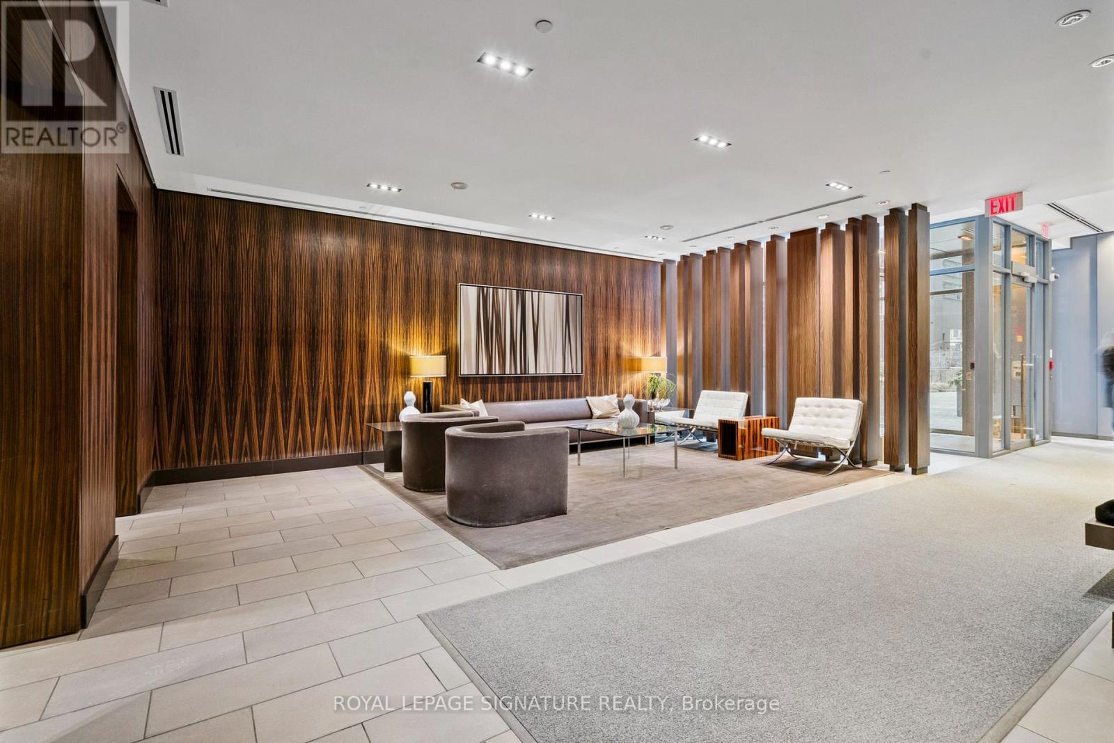 201 - 33 Lombard Street, Toronto (Church-Yonge Corridor), Ontario  M5C 3H8 - Photo 4 - C12120795