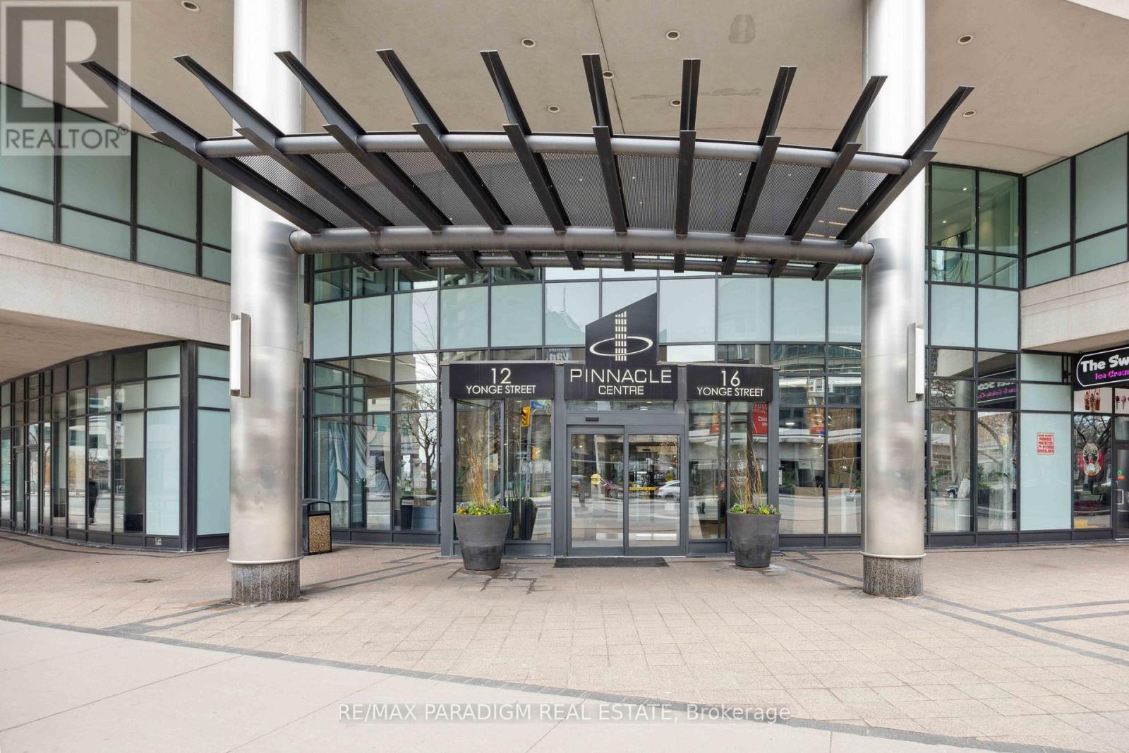 1713 - 16 Yonge Street, Toronto (Waterfront Communities), Ontario  M5E 2A1 - Photo 2 - C12120833