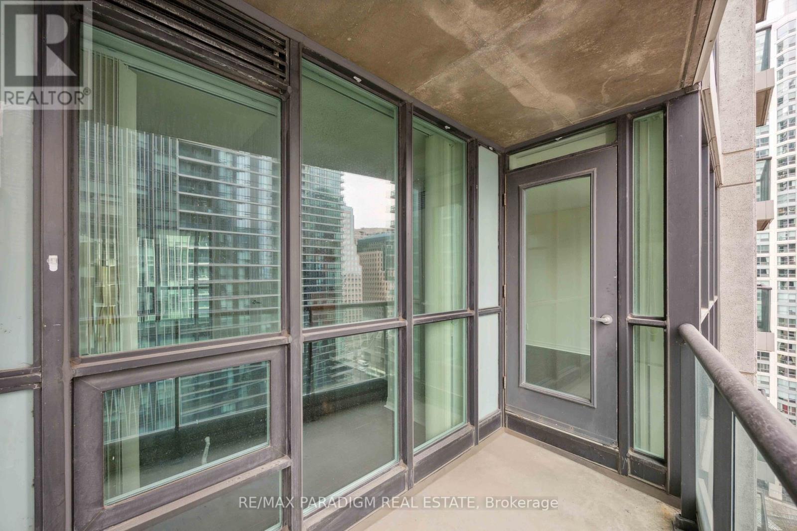 1713 - 16 Yonge Street, Toronto (Waterfront Communities), Ontario  M5E 2A1 - Photo 27 - C12120833