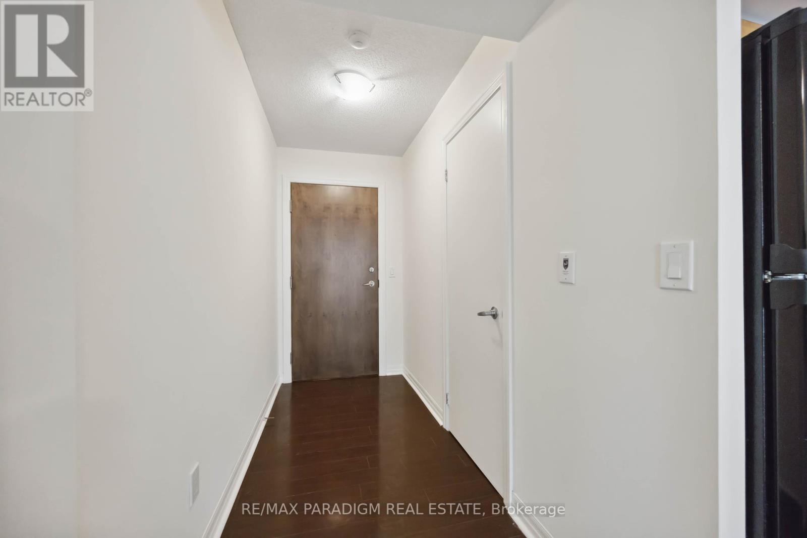 1713 - 16 Yonge Street, Toronto (Waterfront Communities), Ontario  M5E 2A1 - Photo 4 - C12120833