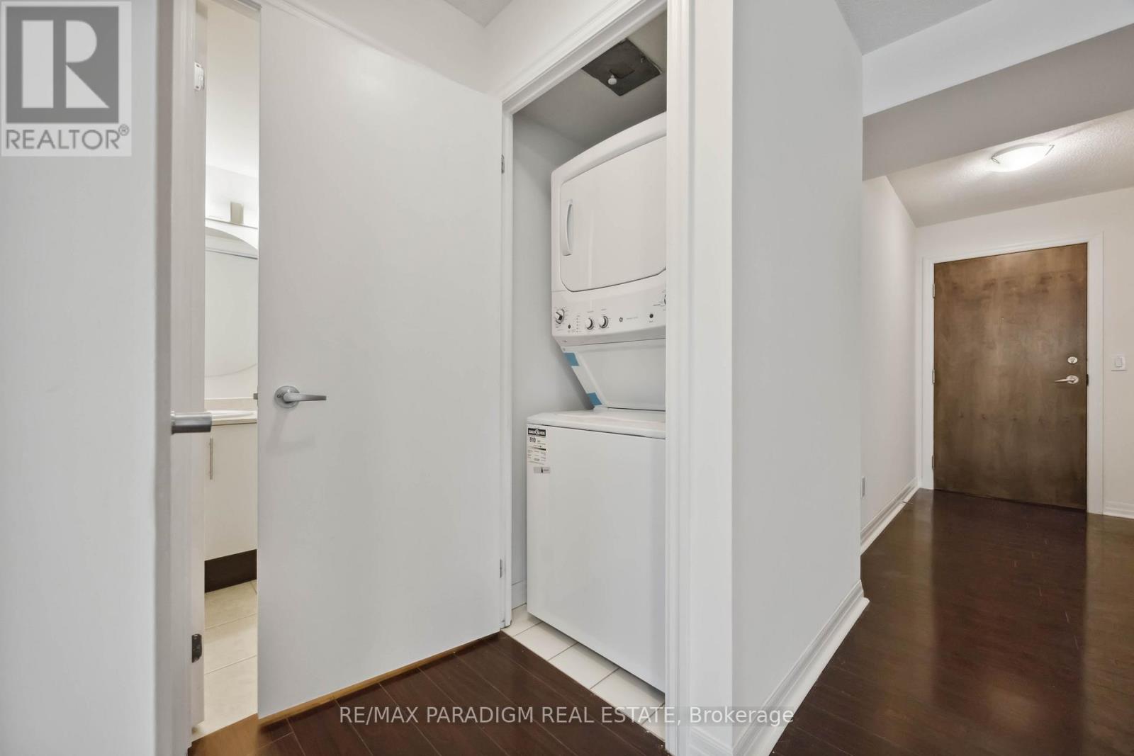 1713 - 16 Yonge Street, Toronto (Waterfront Communities), Ontario  M5E 2A1 - Photo 5 - C12120833