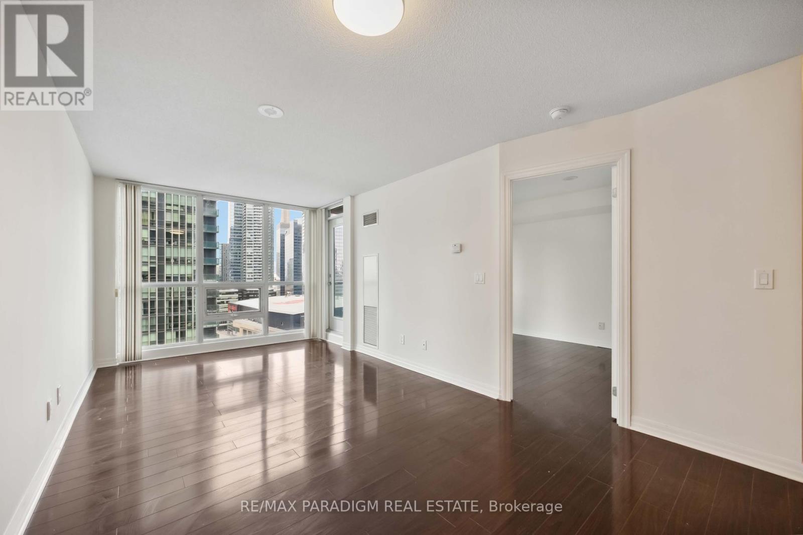 1713 - 16 Yonge Street, Toronto (Waterfront Communities), Ontario  M5E 2A1 - Photo 9 - C12120833