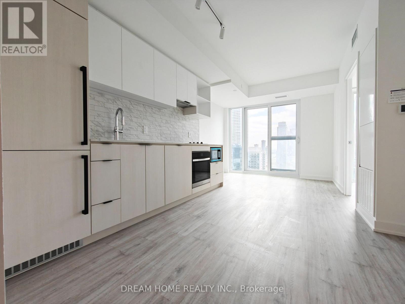 3012 - 252 Church Street, Toronto (Church-Yonge Corridor), Ontario  M5B 1Z2 - Photo 4 - C12120851