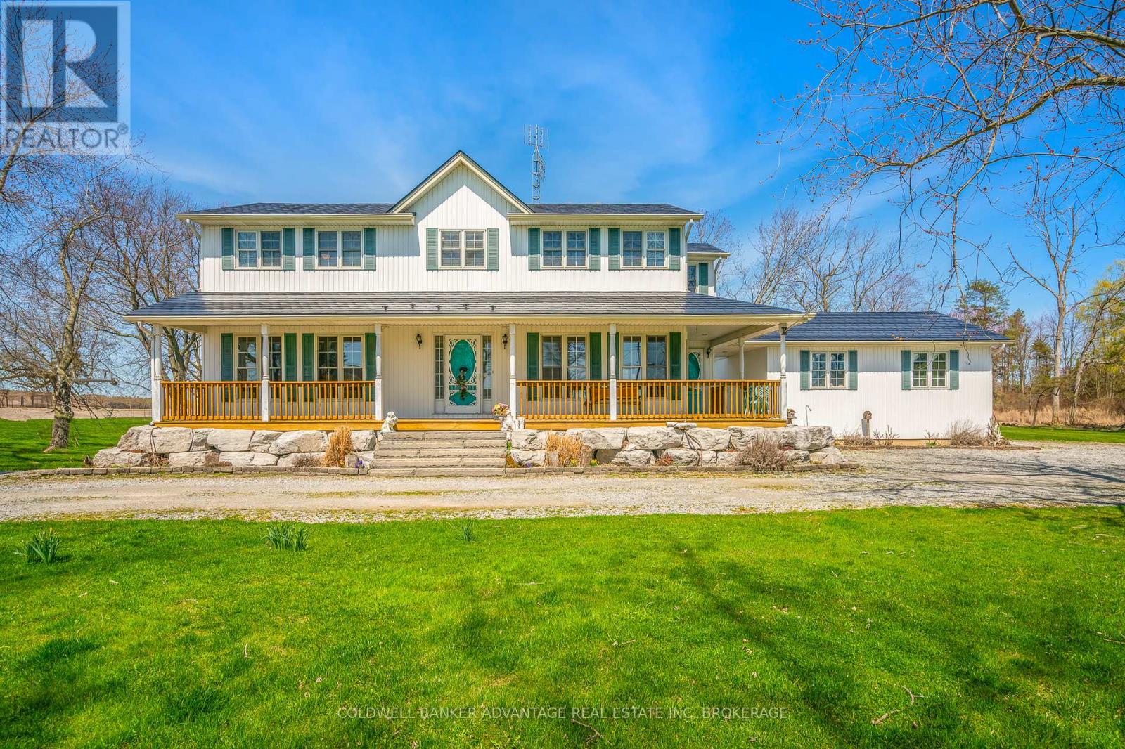 13182 Lakeshore Road, Haldimand (Dunnville), Ontario  L0S 1V0 - Photo 4 - X12120959
