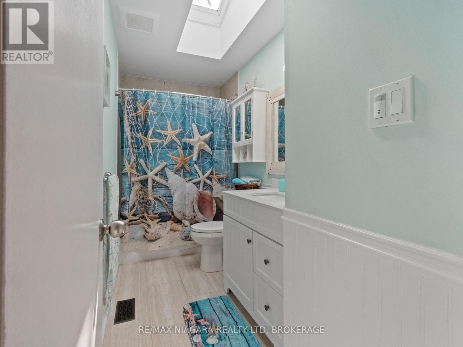 150 Elmwood Avenue, Fort Erie (Crystal Beach), Ontario  L0S 1B0 - Photo 17 - X12121001