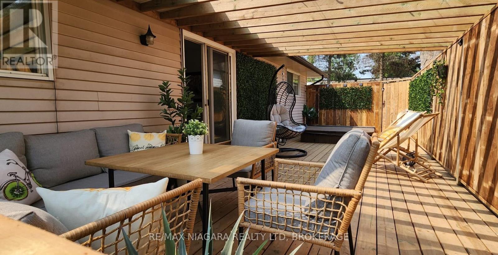 150 Elmwood Avenue, Fort Erie (Crystal Beach), Ontario  L0S 1B0 - Photo 28 - X12121001