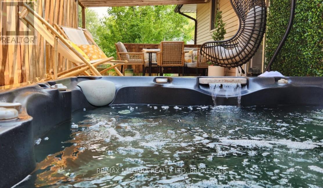 150 Elmwood Avenue, Fort Erie (Crystal Beach), Ontario  L0S 1B0 - Photo 32 - X12121001