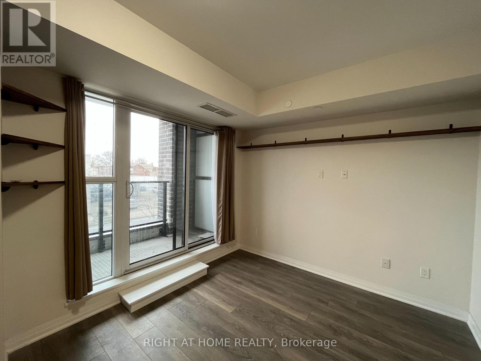 209 - 2301 Danforth Avenue, Toronto, Ontario  M4C 1K5 - Photo 6 - E12120852