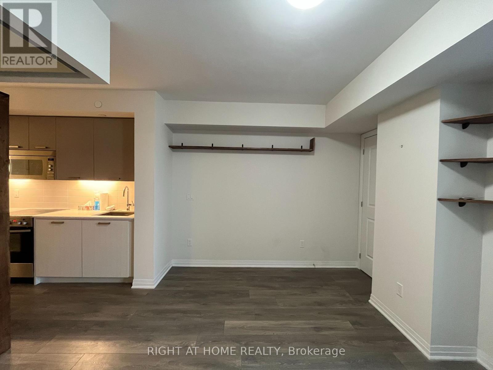 209 - 2301 Danforth Avenue, Toronto, Ontario  M4C 1K5 - Photo 9 - E12120852