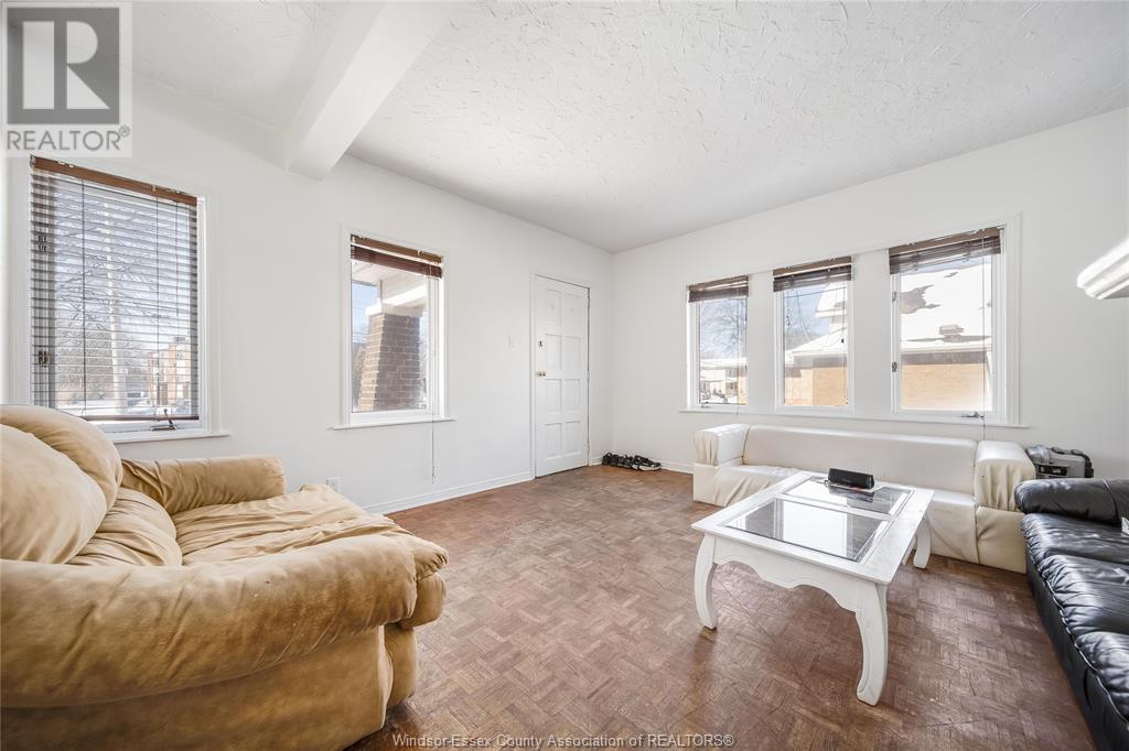 Property at 916 FELIX AVENUE image 2