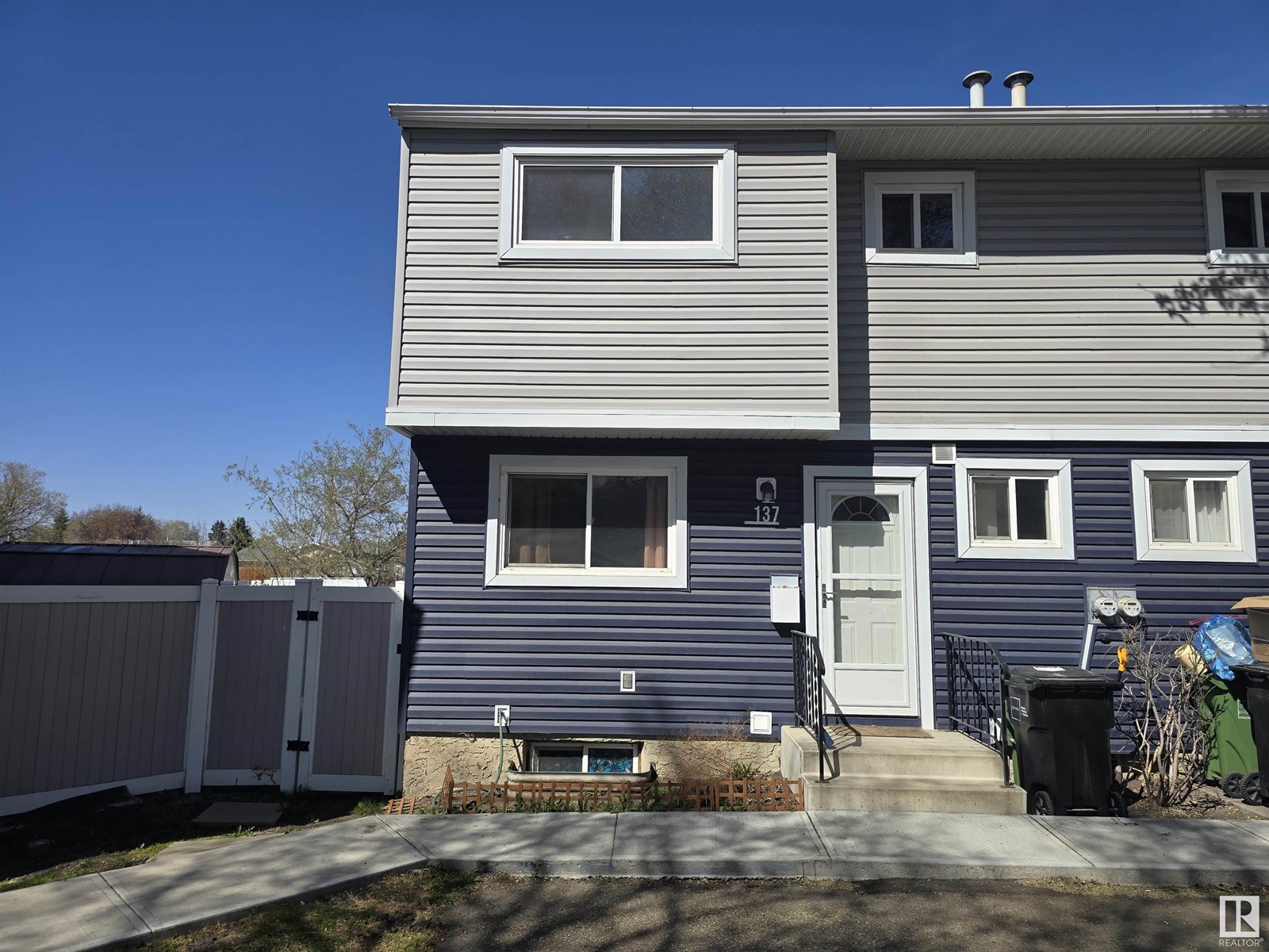 Property at 137 Habitat CR NW image 1