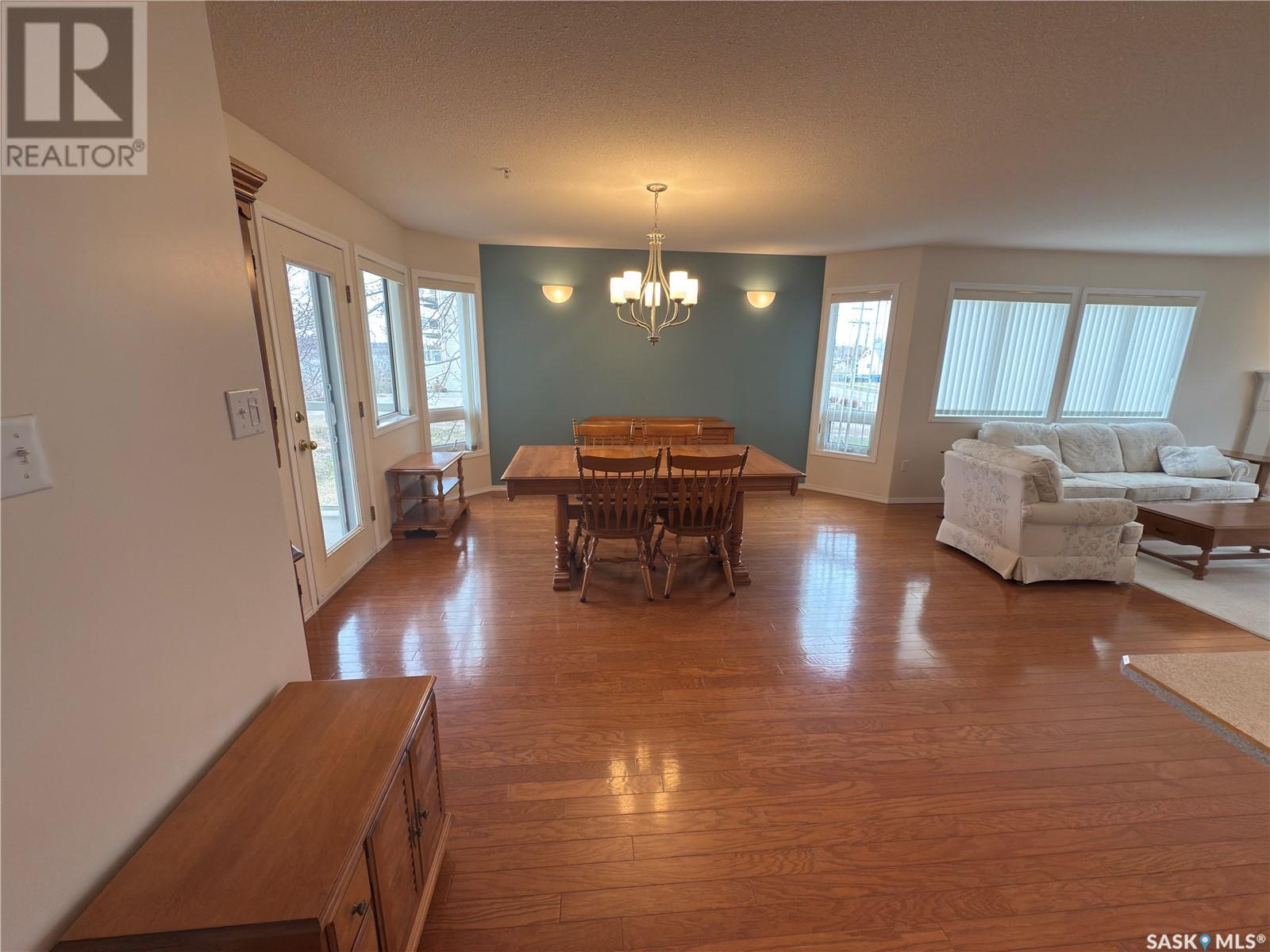 204 544 River Street E, Prince Albert, Saskatchewan  S6V 0A6 - Photo 5 - SK004374