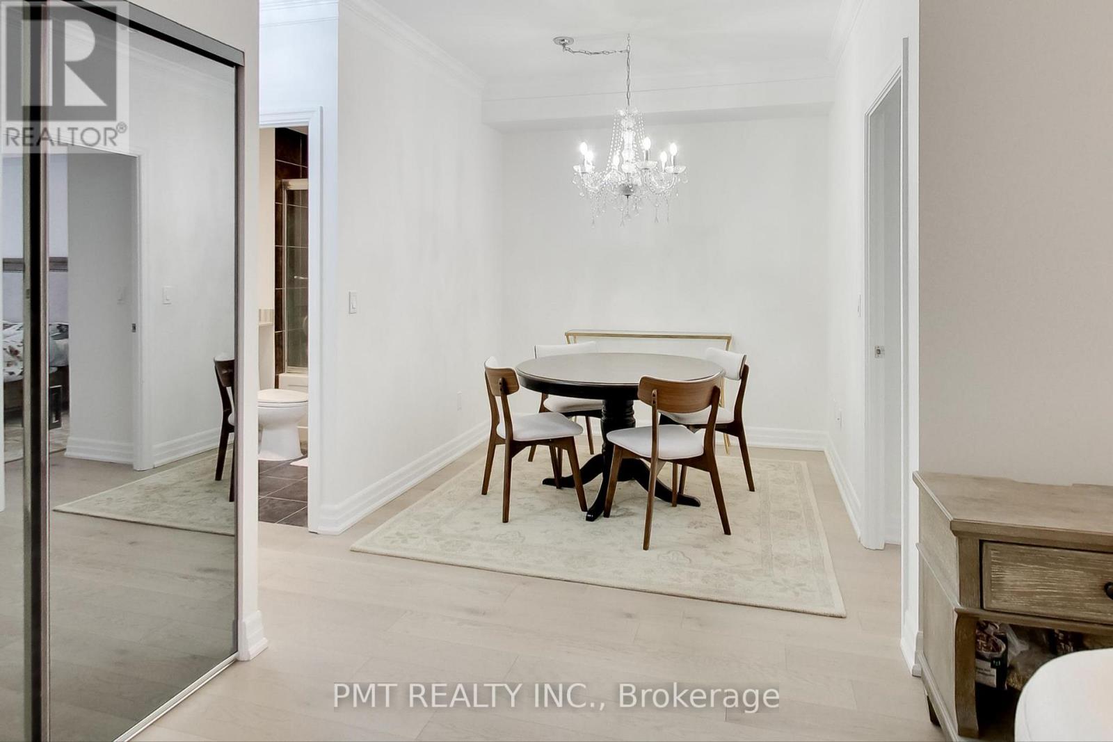 708 - 35 Balmuto Street, Toronto, Ontario  M4Y 0A3 - Photo 14 - C12121023