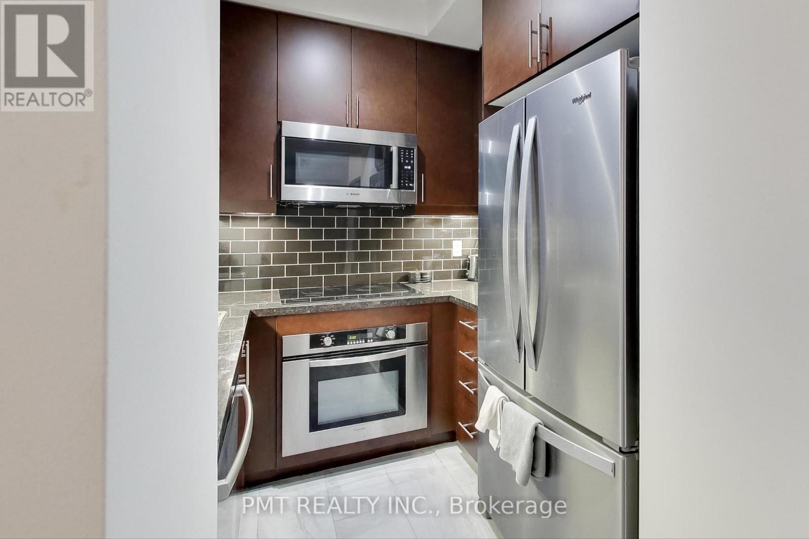 708 - 35 Balmuto Street, Toronto, Ontario  M4Y 0A3 - Photo 20 - C12121023