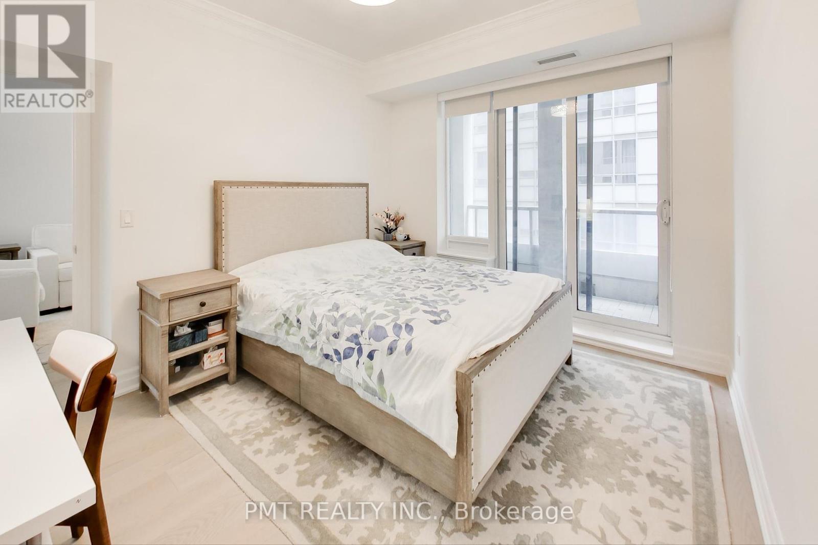708 - 35 Balmuto Street, Toronto, Ontario  M4Y 0A3 - Photo 23 - C12121023
