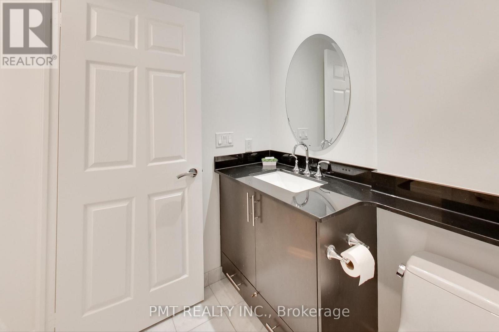 708 - 35 Balmuto Street, Toronto, Ontario  M4Y 0A3 - Photo 28 - C12121023