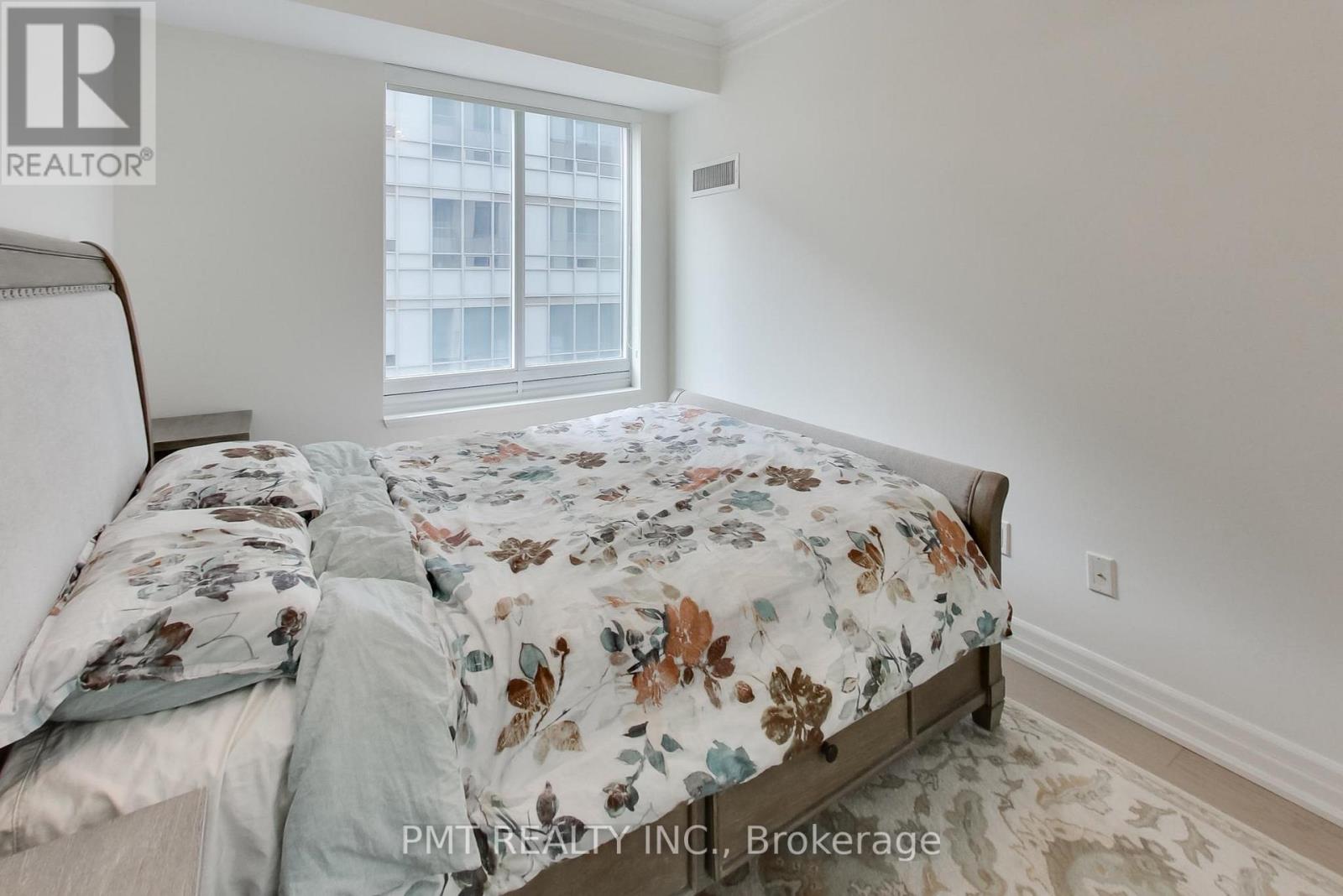708 - 35 Balmuto Street, Toronto, Ontario  M4Y 0A3 - Photo 33 - C12121023