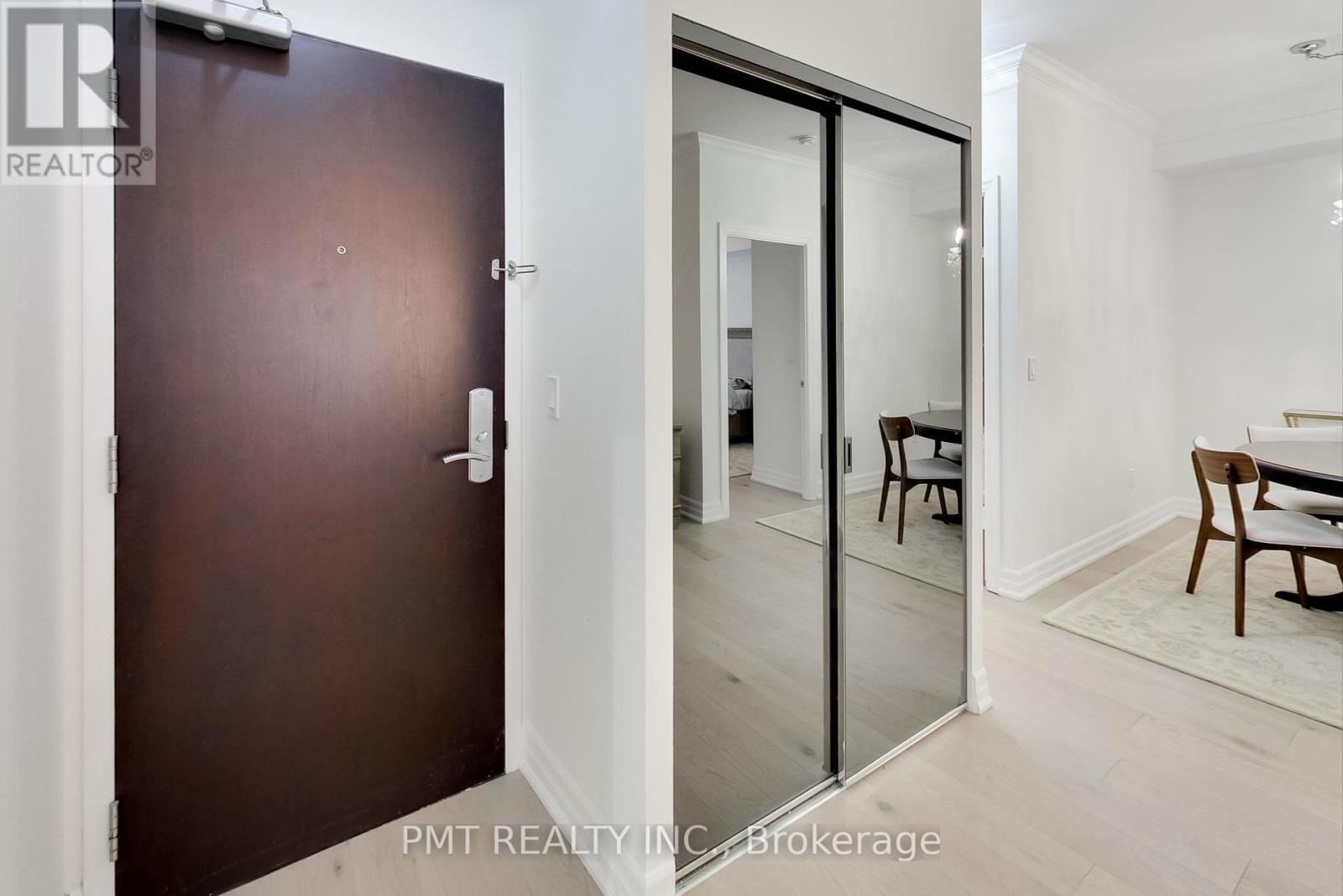 708 - 35 Balmuto Street, Toronto, Ontario  M4Y 0A3 - Photo 36 - C12121023