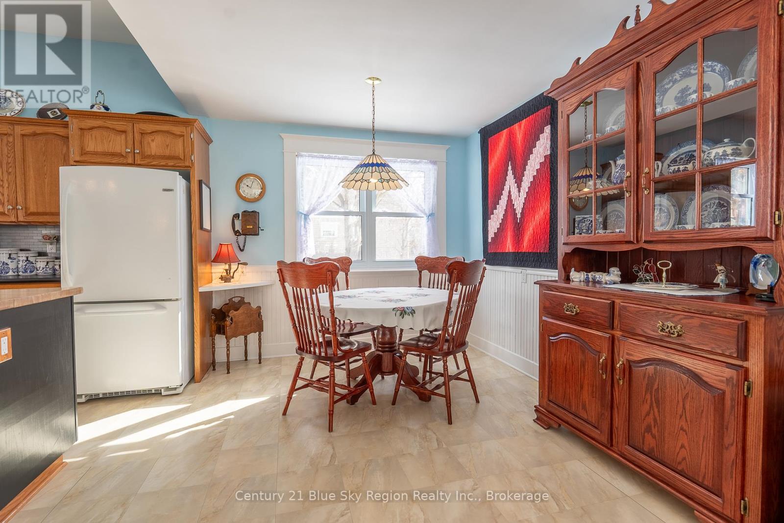 262 Edward Street, Powassan, Ontario  P0H 1Z0 - Photo 7 - X12057007