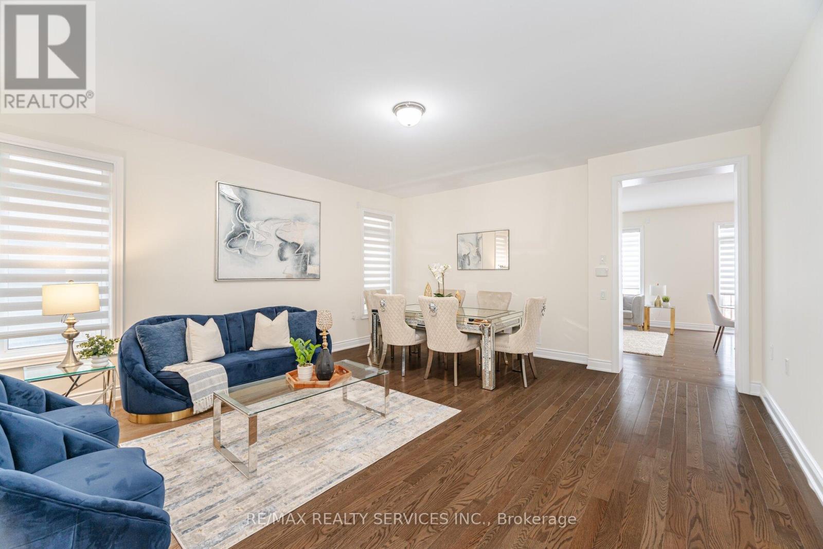 40 Portman Street, Caledon, Ontario  L7C 4E5 - Photo 7 - W12071334