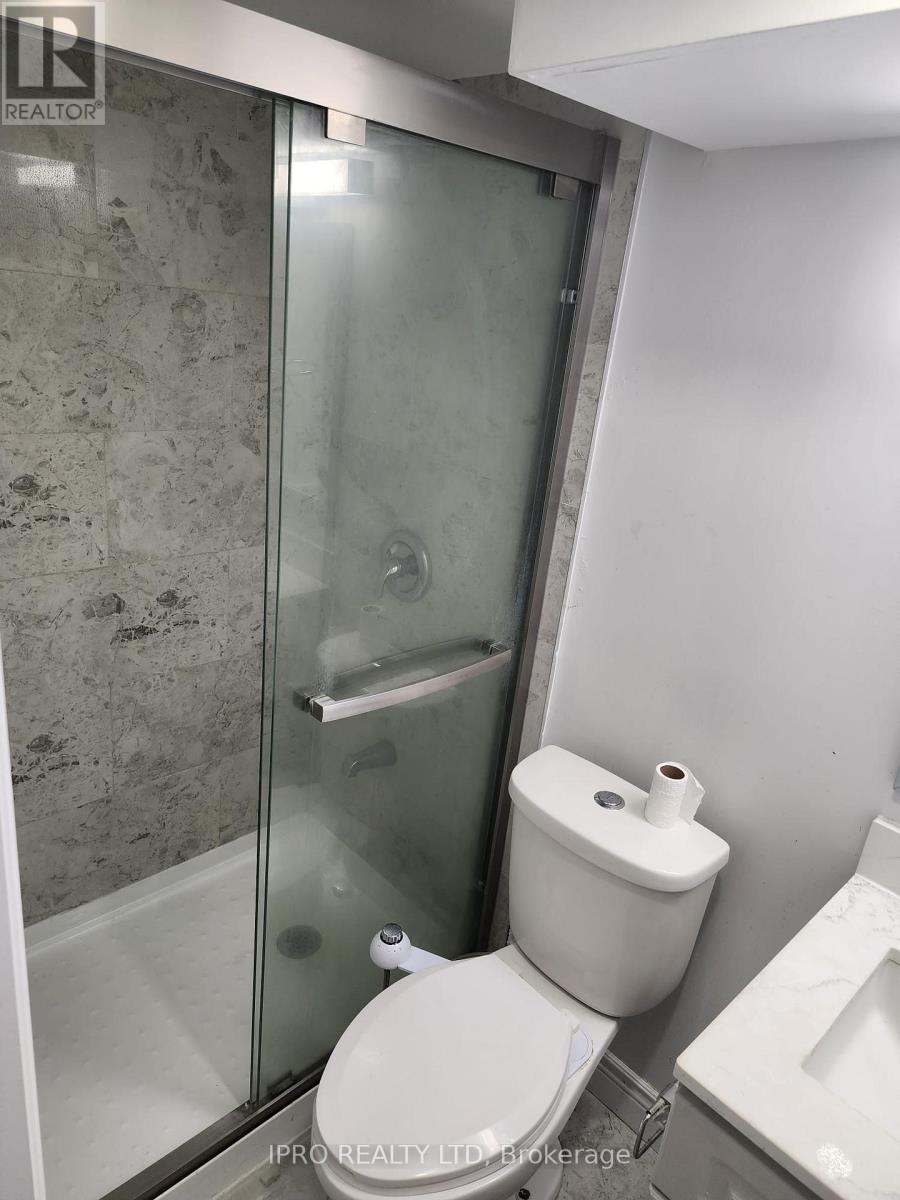 153 Woodhaven Road, Kitchener, Ontario  N2C 1V2 - Photo 9 - X12114976