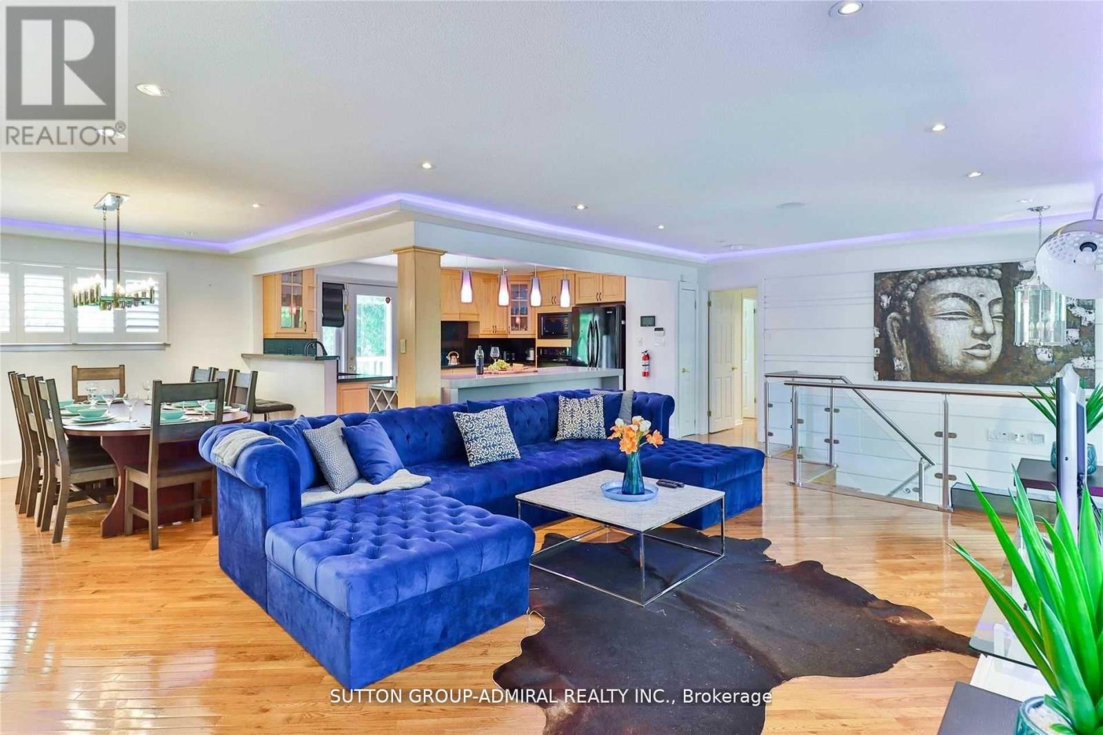 Property at 135 ELGIN STREET image 5