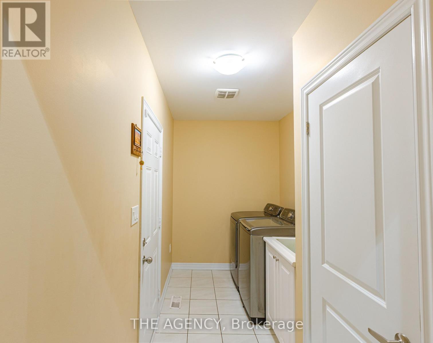 20 Nocturne Avenue, Vaughan (Kleinburg), Ontario  L4H 4H9 - Photo 8 - N12121009