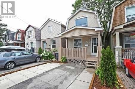 807 SAMMON AVENUE, Toronto, Ontario