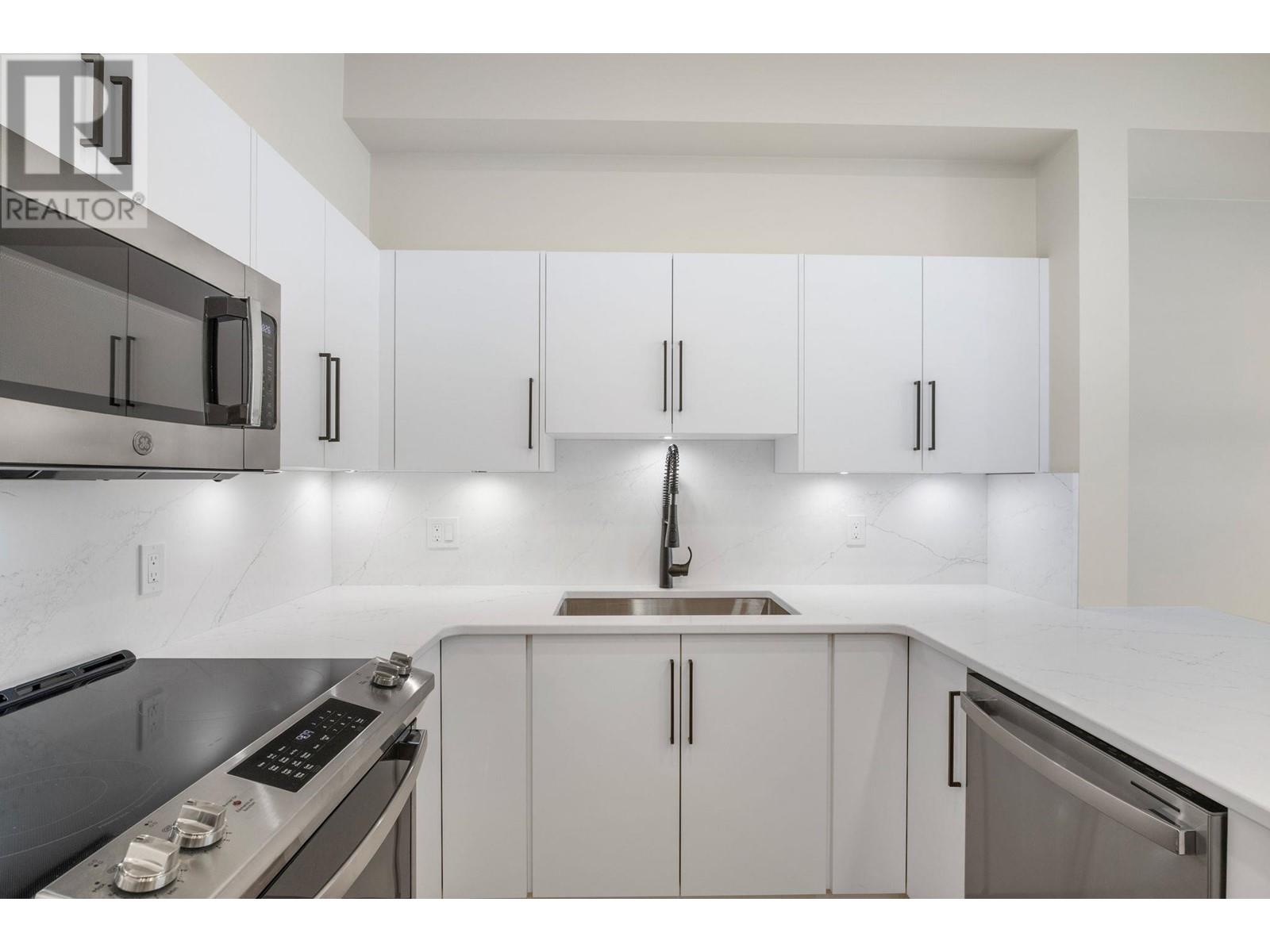 Property at 1875 Country Club Drive Unit# 1618 image 1