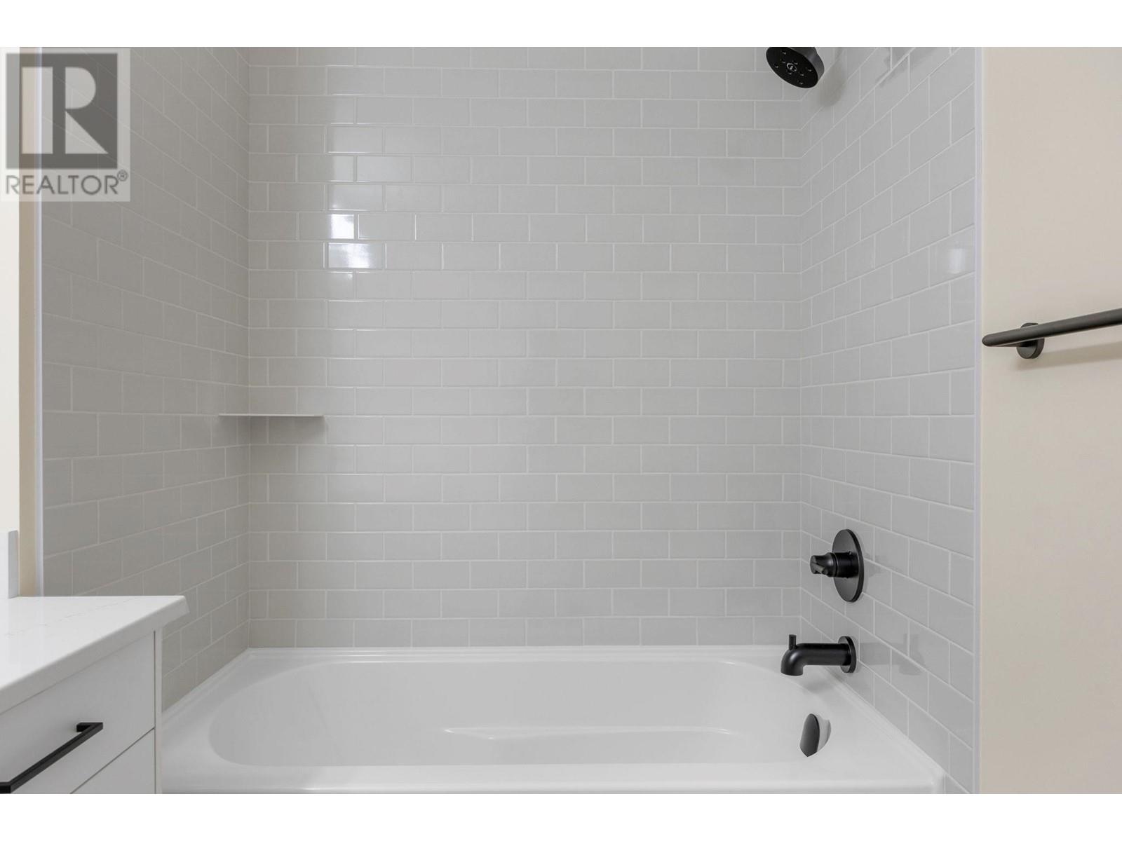 1875 Country Club Drive Unit# 1618, Kelowna, British Columbia  V1V 2W7 - Photo 29 - 10346082