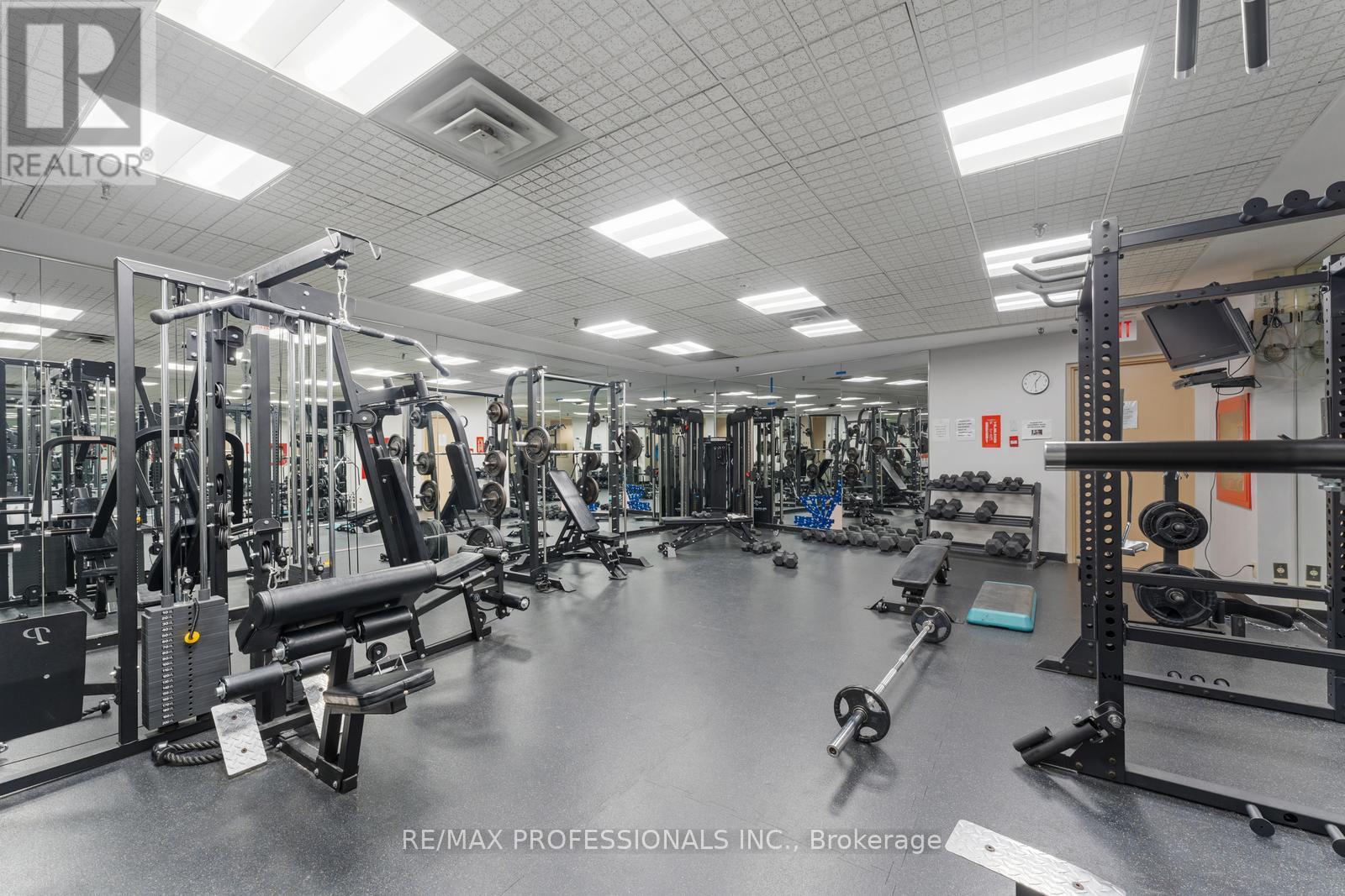 1604 - 50 Eglinton Avenue, Mississauga, Ontario  L5R 3P5 - Photo 19 - W12065779