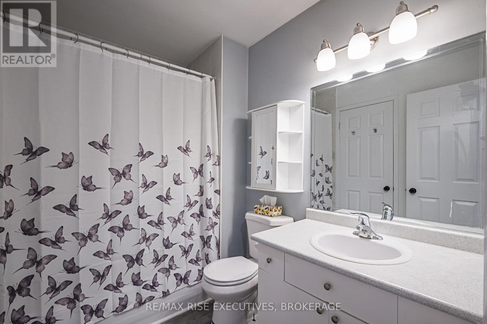 663 Barnsley Crescent E, Kingston, Ontario  K7M 8X4 - Photo 12 - X12121092