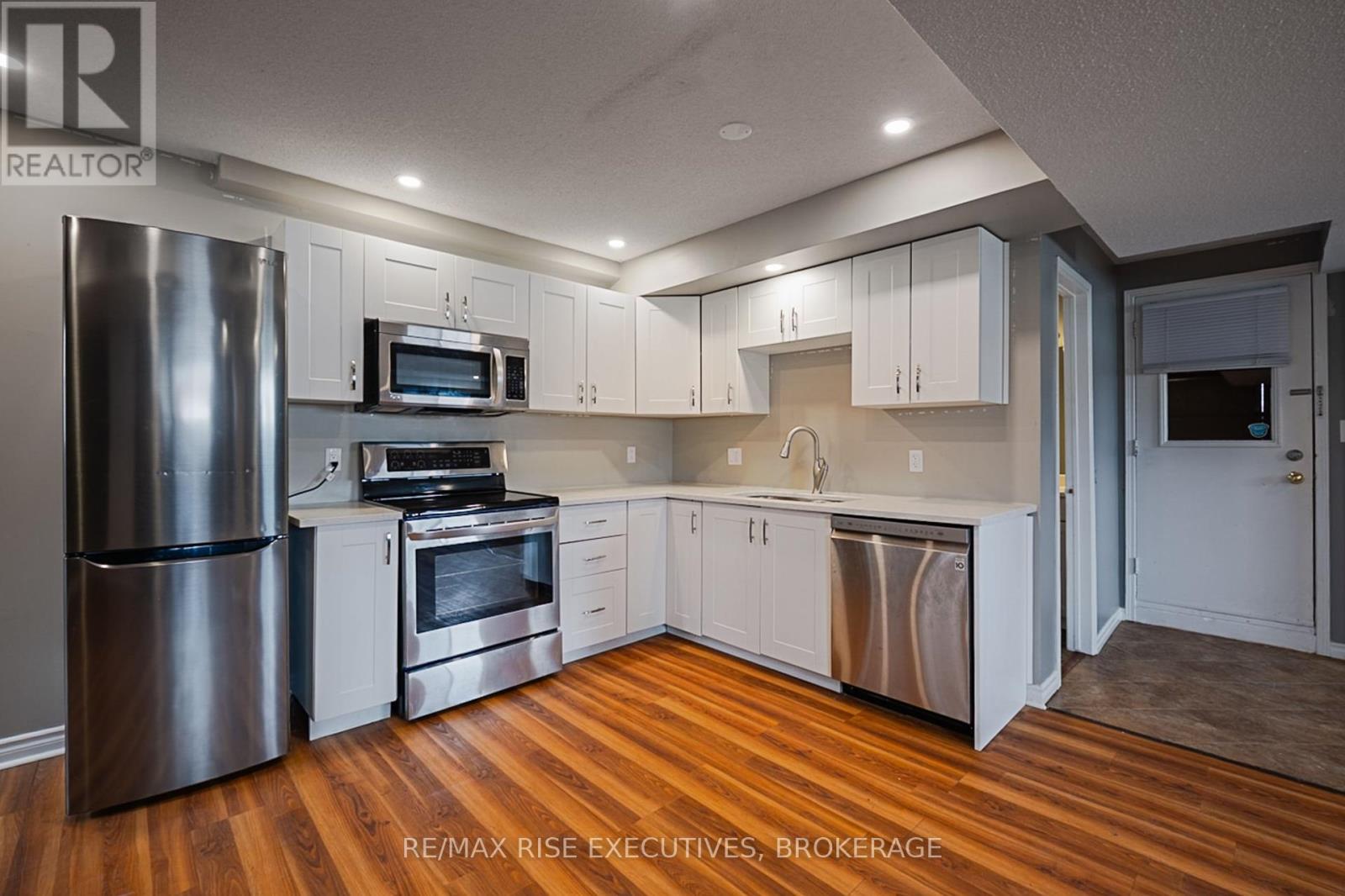 663 Barnsley Crescent E, Kingston, Ontario  K7M 8X4 - Photo 25 - X12121092