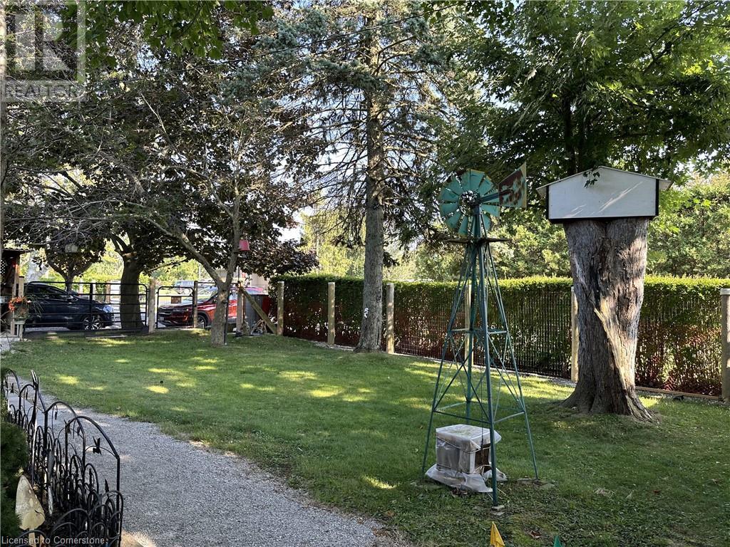 Property at 33 VAUGHAN Drive image 3