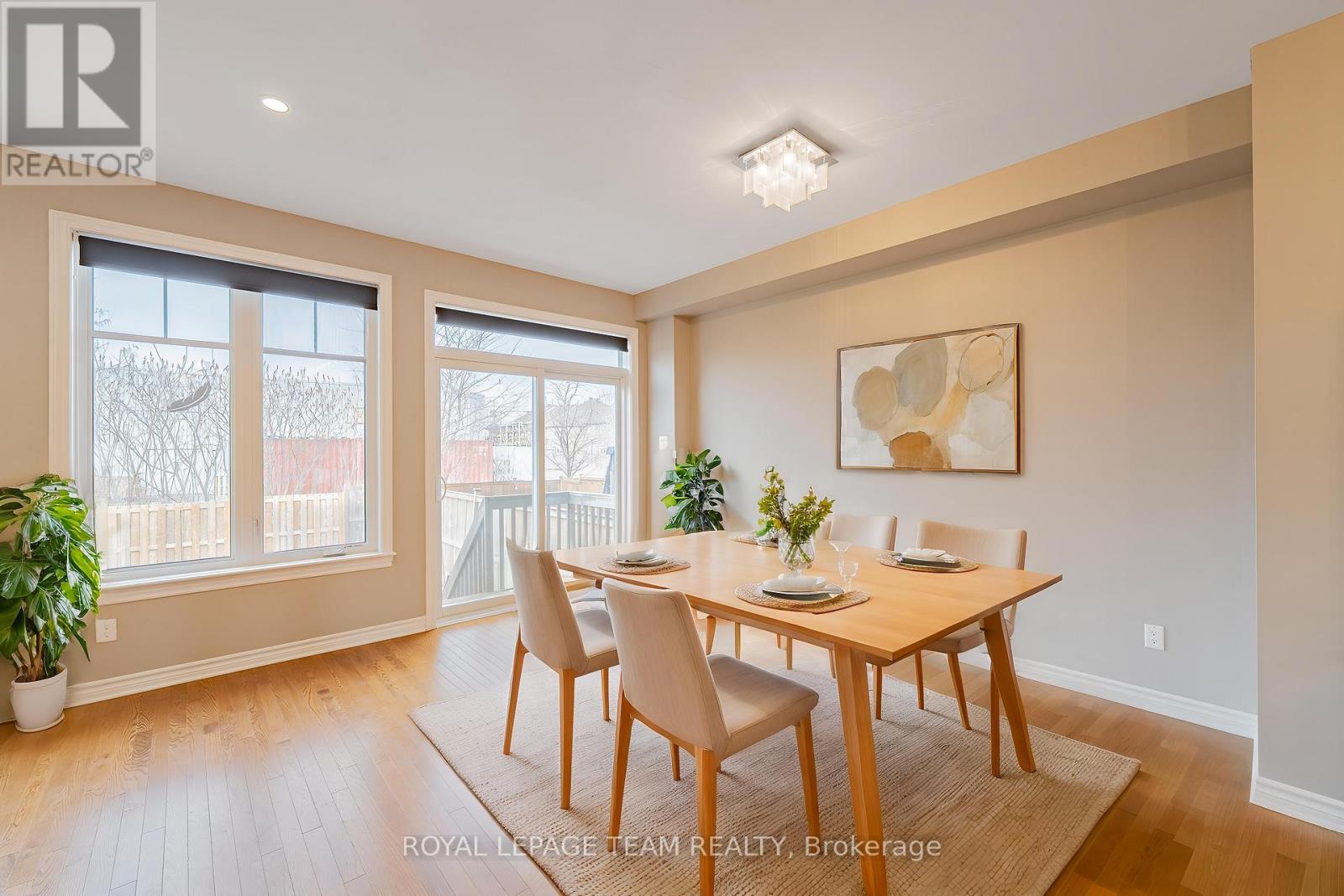 768 Cedar Creek Drive, Ottawa, Ontario  K1T 0B2 - Photo 10 - X12121055