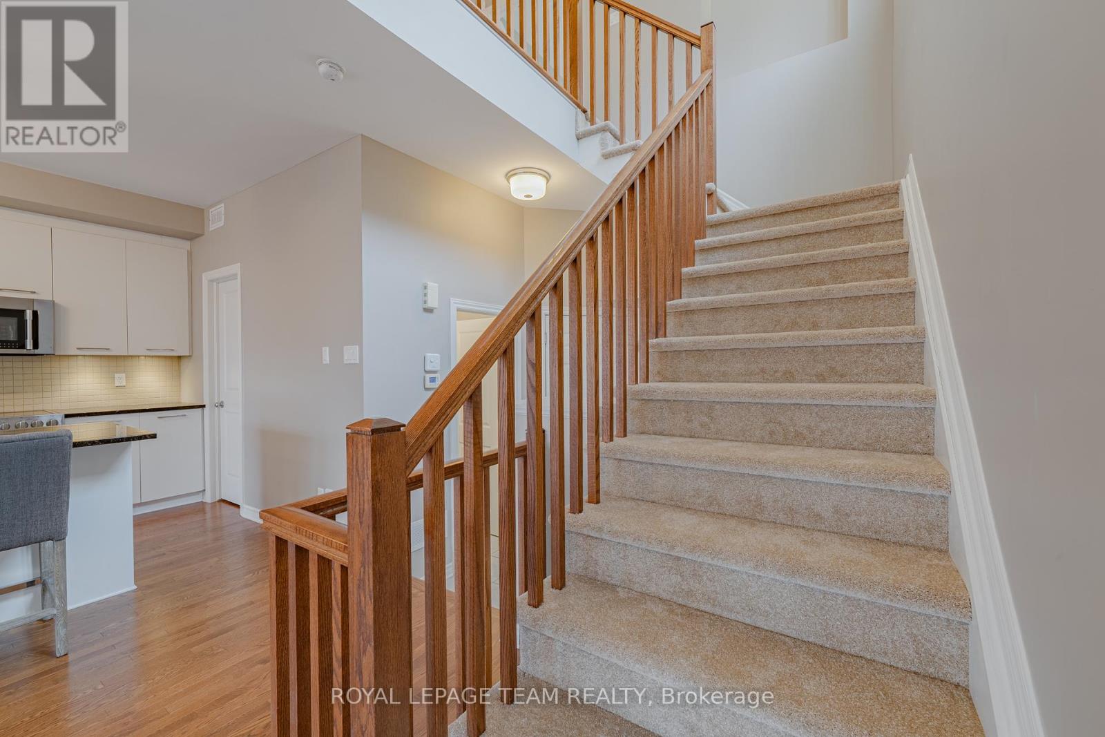 768 Cedar Creek Drive, Ottawa, Ontario  K1T 0B2 - Photo 24 - X12121055