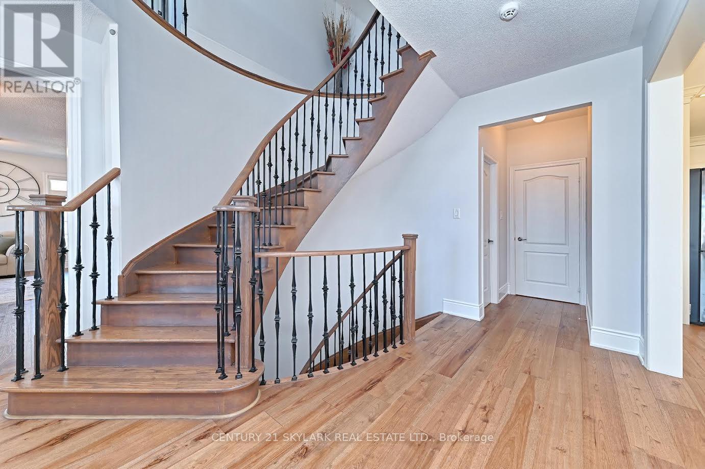 45 Kidbrook Road, Brampton, Ontario  L6P 2A6 - Photo 15 - W12120885