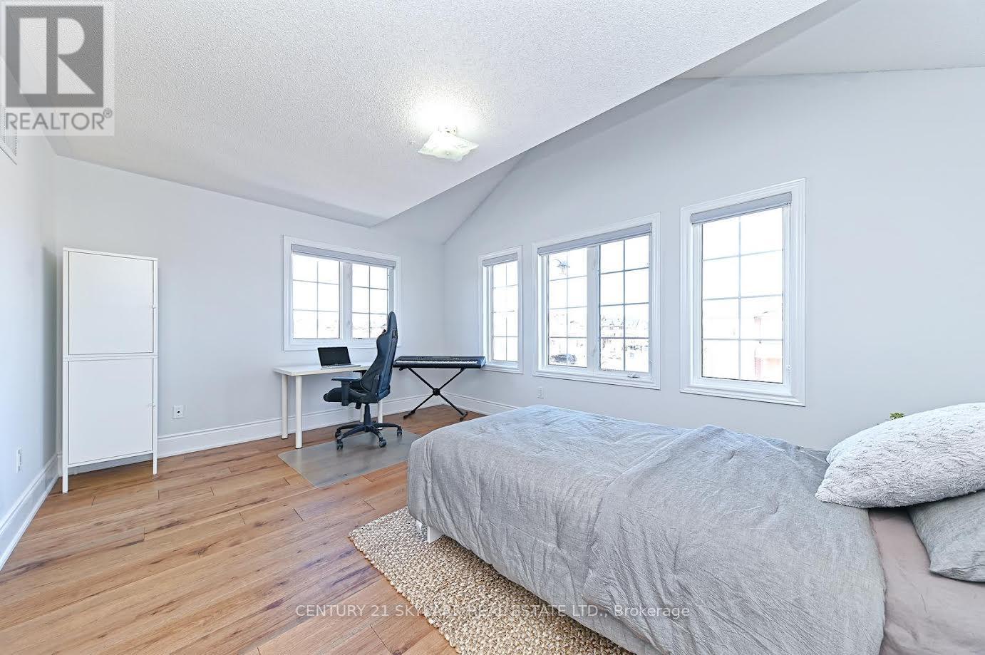 45 Kidbrook Road, Brampton, Ontario  L6P 2A6 - Photo 17 - W12120885