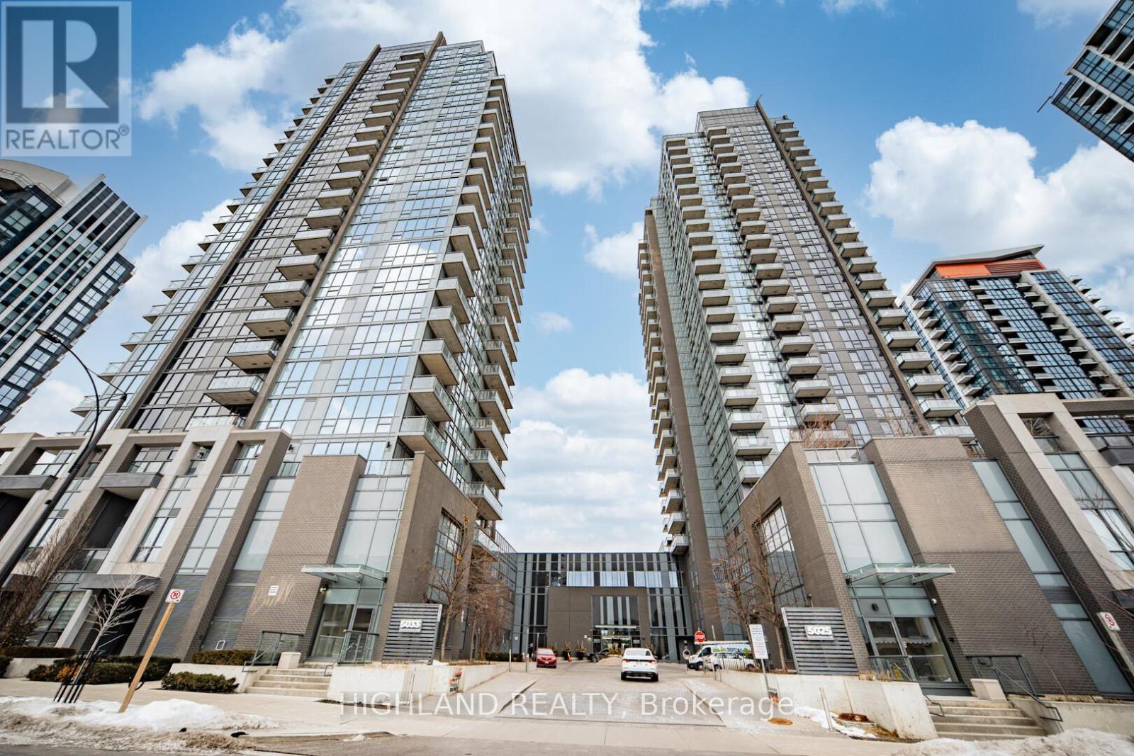 1319 - 5033 Four Springs Avenue, Mississauga, Ontario  L5R 0G6 - Photo 1 - W12120893