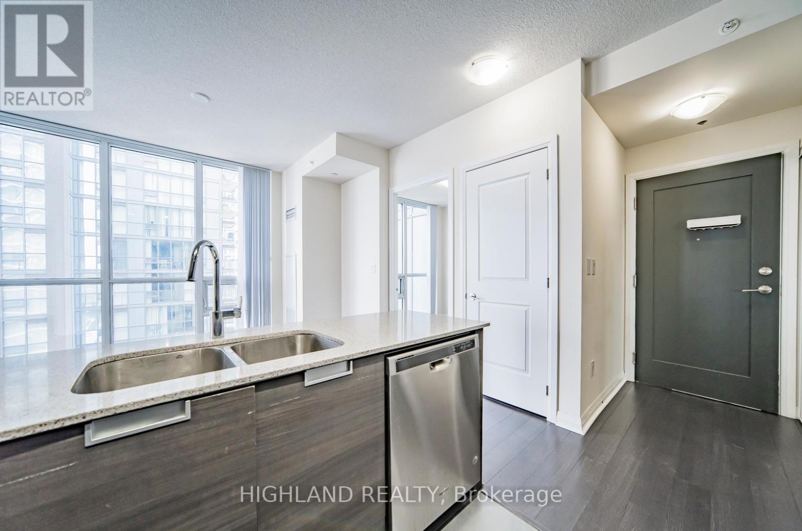 1319 - 5033 Four Springs Avenue, Mississauga, Ontario  L5R 0G6 - Photo 10 - W12120893