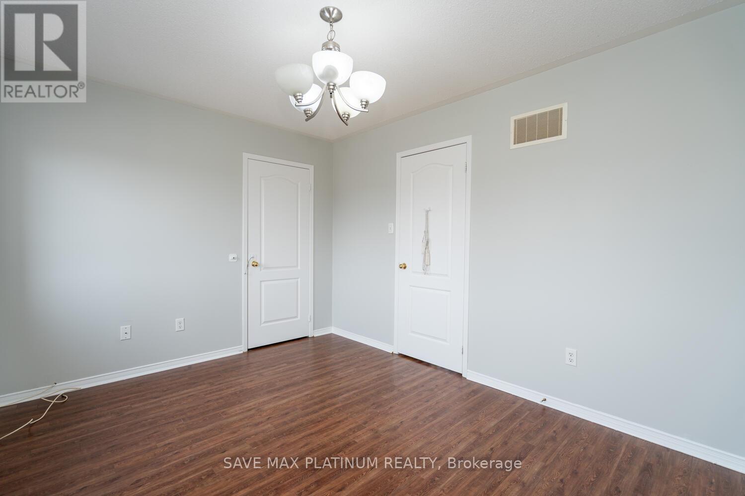 98 Crown Victoria Drive, Brampton, Ontario  L7A 3X6 - Photo 30 - W12120935
