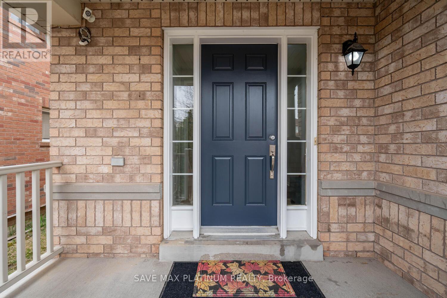 98 Crown Victoria Drive, Brampton, Ontario  L7A 3X6 - Photo 4 - W12120935