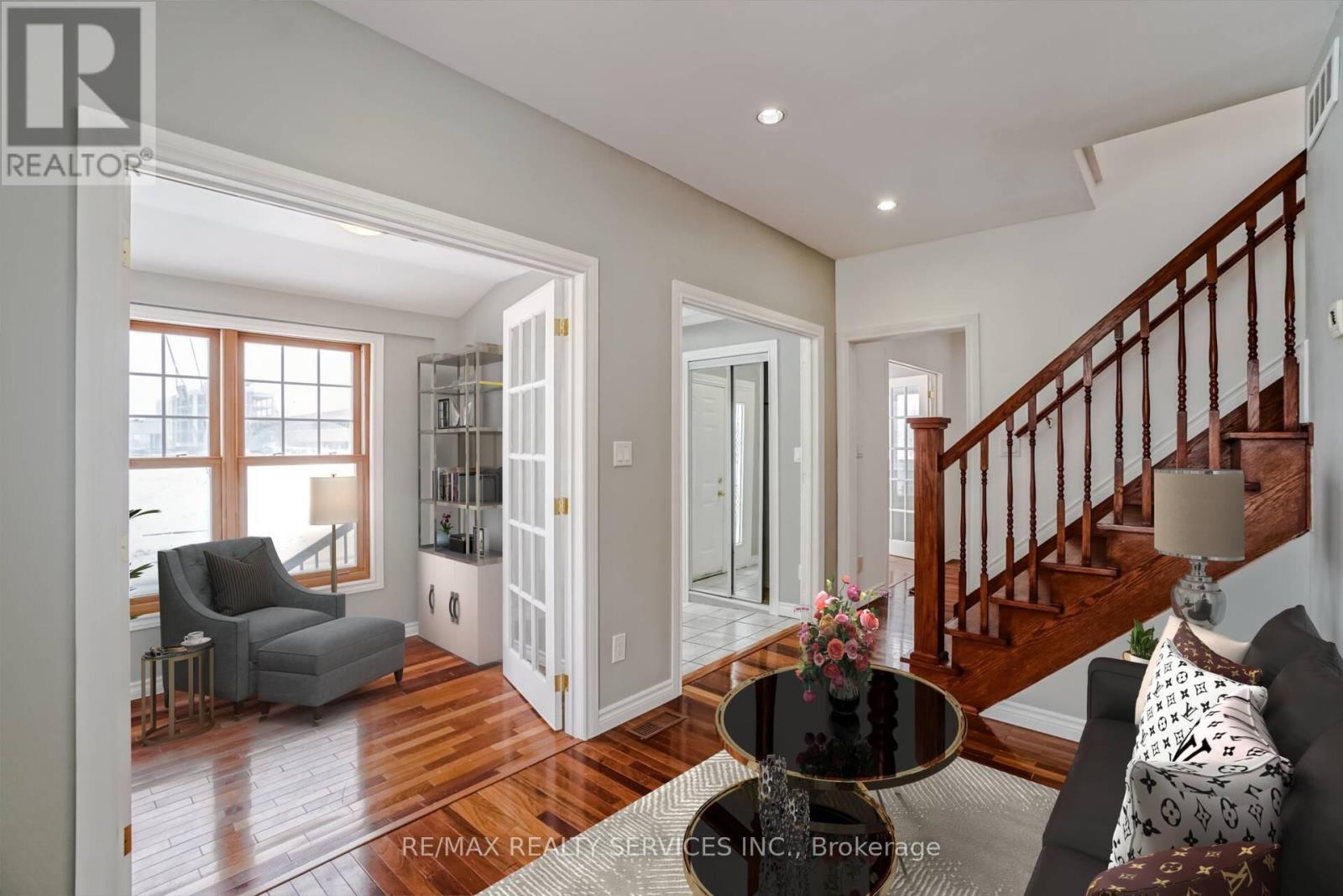 6 Trueman Street, Brampton, Ontario  L6W 3A8 - Photo 13 - W12121006
